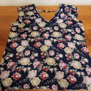 Floral cap sleeved blouse